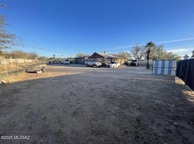 2221 S Sahuara Ave, Tucson, AZ 85711 - exterior space with fence