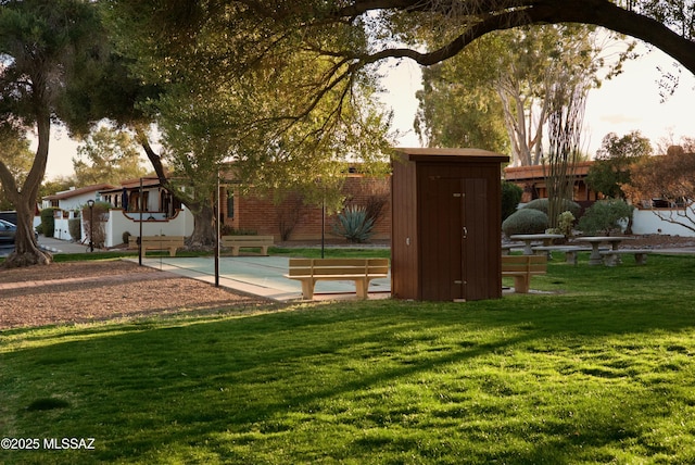 328 S Paseo Pena Unit C, Green Valley, AZ 85614 - view of home's community featuring a yard