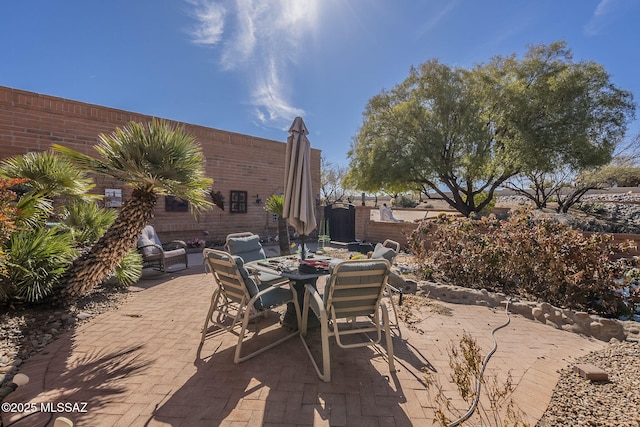 3910 S Via Del Ruisenor, Green Valley, AZ 85622 - view of patio