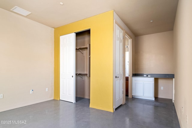 unfurnished bedroom featuring a closet