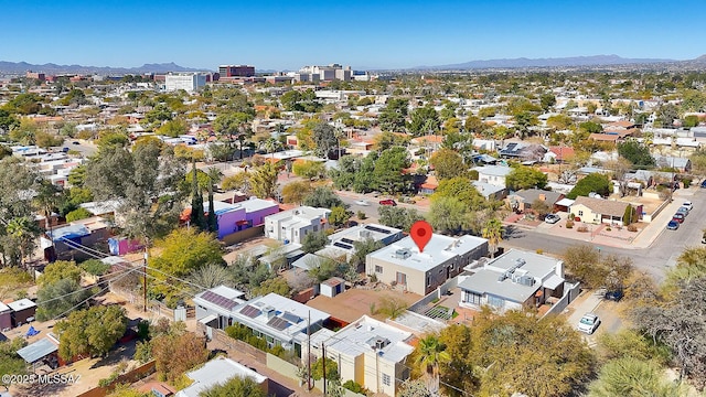 bird's eye view featuring a mountain view