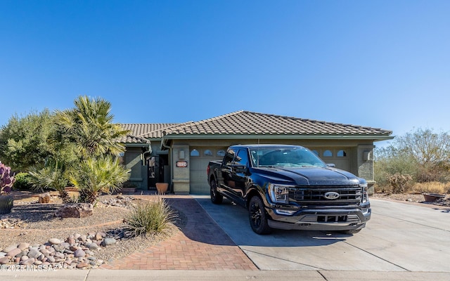 view of front facade with a garage