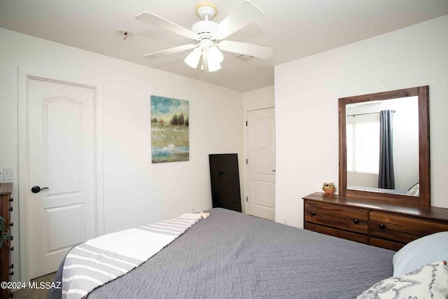 bedroom featuring ceiling fan