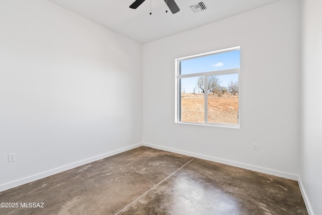 empty room featuring ceiling fan