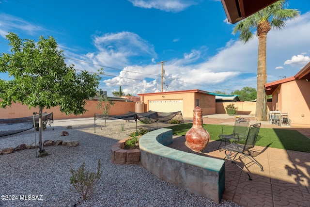 view of yard with a patio area