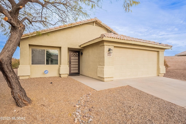 view of front facade with a garage