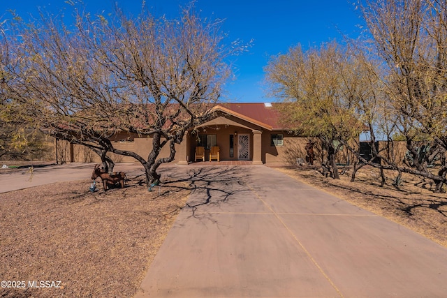 view of front of property