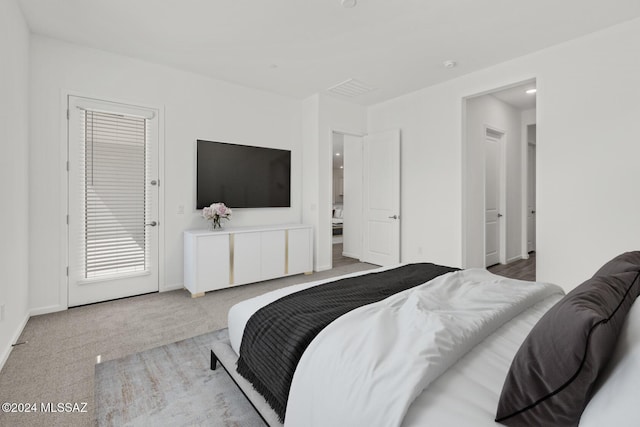 bedroom with carpet flooring