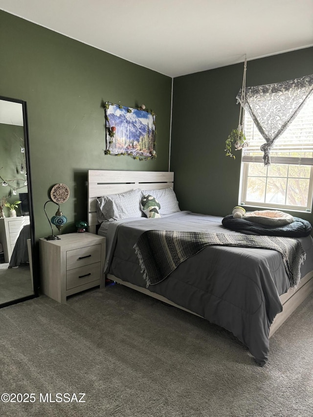 bedroom featuring carpet flooring