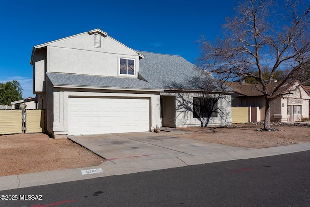 view of front property featuring a garage