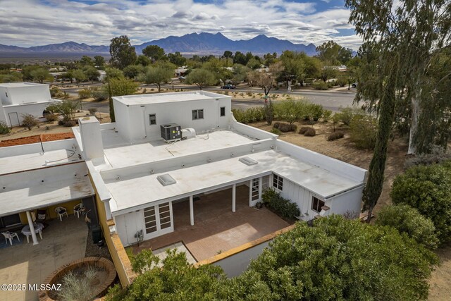 bird's eye view with a mountain view