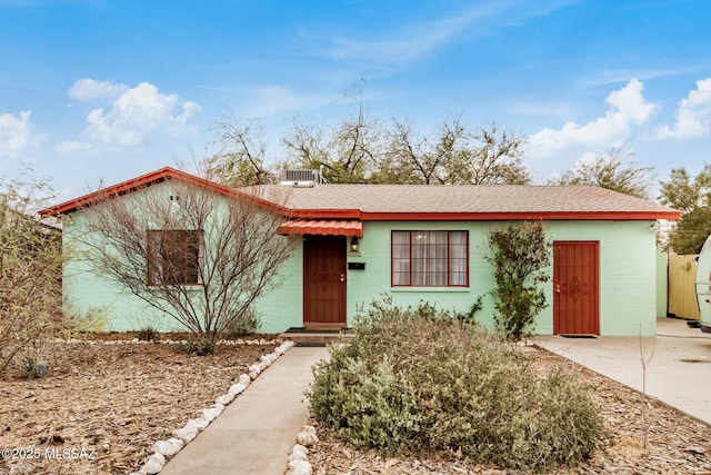 ranch-style house with a patio