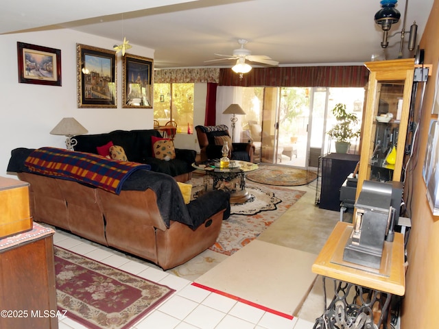 living area featuring ceiling fan