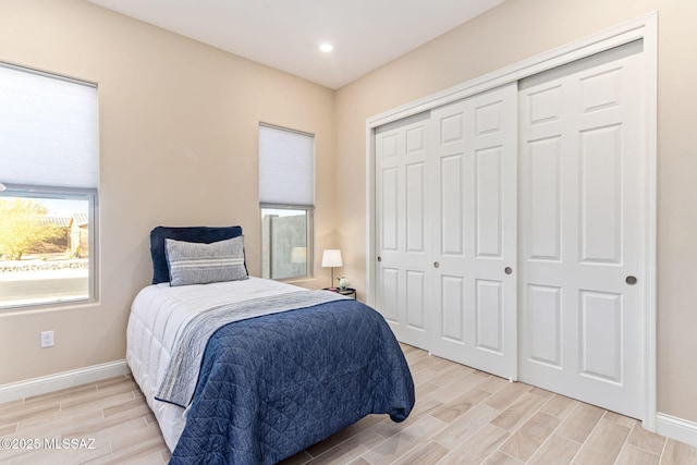 bedroom with a closet