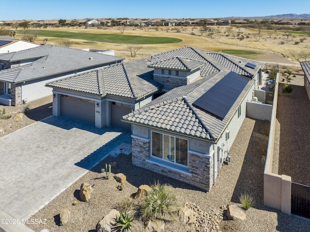 birds eye view of property featuring golf course view