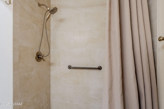 36425 S Golf Course Dr, Tucson, AZ 85739 - full bath with tiled shower