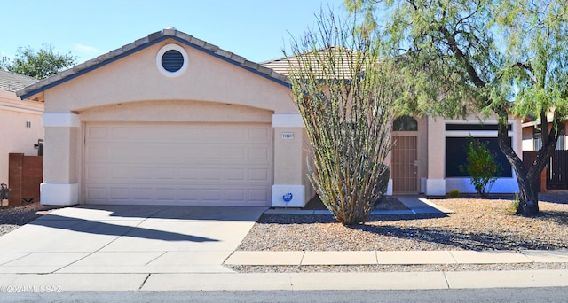 view of front facade featuring a garage