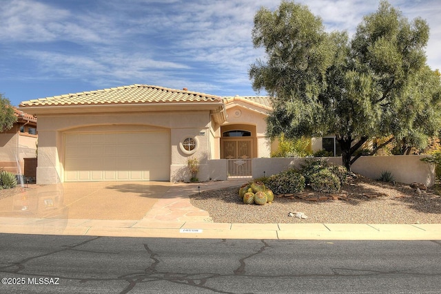 14686 N Lost Arrow Dr, Oro Valley, AZ 85755 - view of front of house with a garage