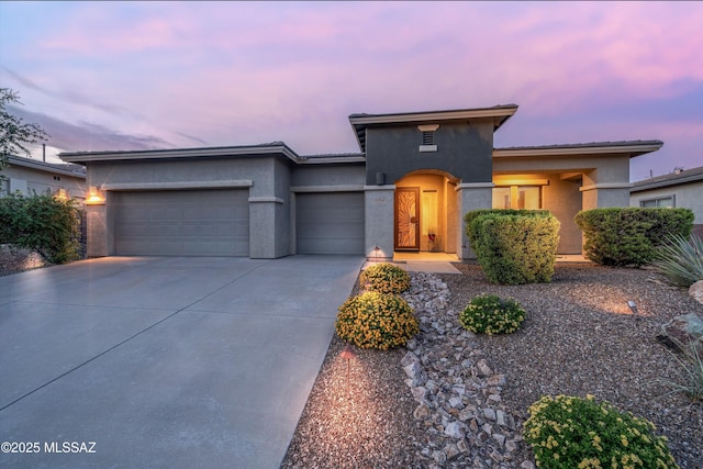 view of front facade featuring a garage