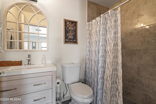 12909 N Ajo Ave, Mount Lemmon, AZ 85619 - full bath featuring tiled shower, vanity, and toilet