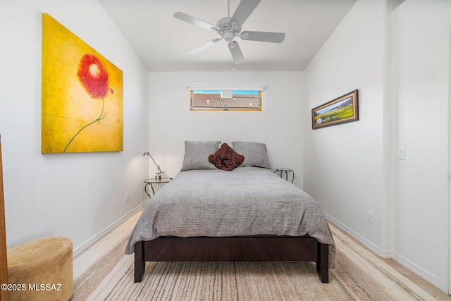 bedroom featuring ceiling fan