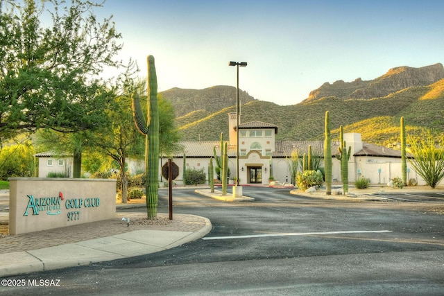 view of street featuring a mountain view