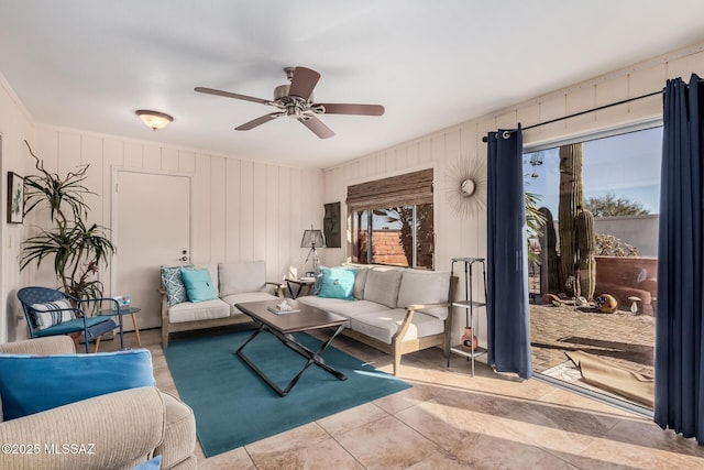 living room featuring ceiling fan