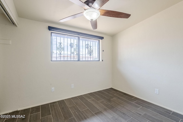 empty room with ceiling fan