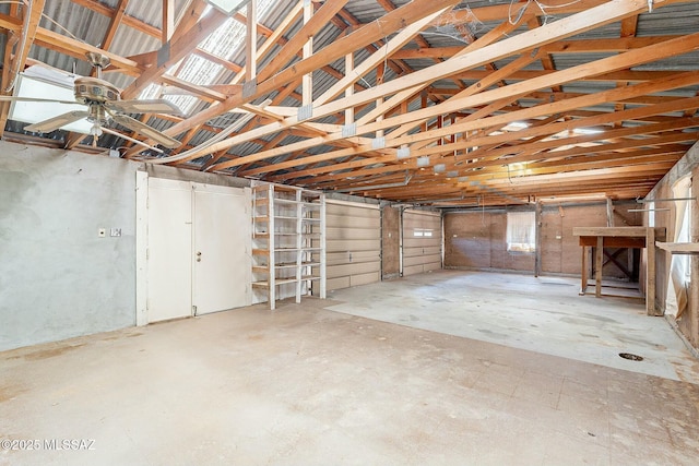 garage featuring a ceiling fan