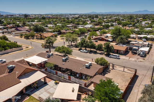 bird's eye view featuring a residential view and a mountain view