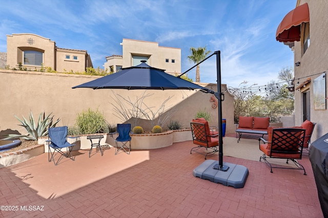 view of patio with outdoor lounge area