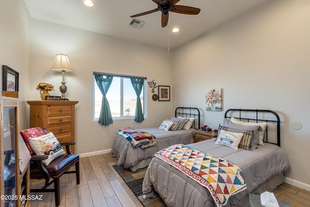 16 Star View Dr, Sonoita, AZ 85637 - bedroom featuring baseboards, hardwood / wood-style flooring, recessed lighting, and a ceiling fan