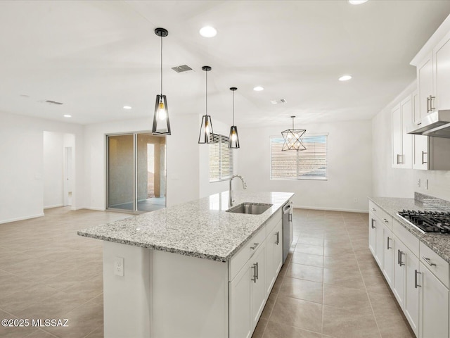 314 N Pecan Pie Pl, Sahuarita, AZ 85629 - kitchen featuring a sink, appliances with stainless steel finishes, visible vents, recessed lighting, and an island with sink