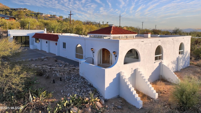 view of front of property with stucco siding