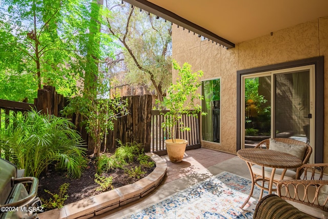 exterior space featuring fence