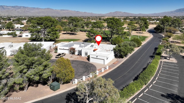 bird's eye view featuring a mountain view