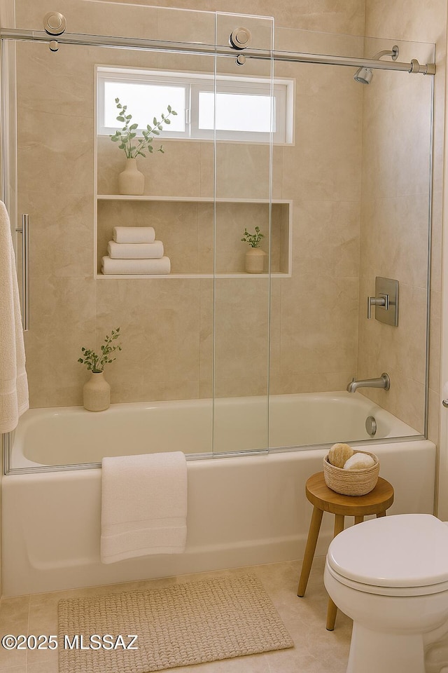1077 Avenida Aire, Rio Rico, AZ 85648 - full bath featuring tile patterned flooring, toilet, and enclosed tub / shower combo