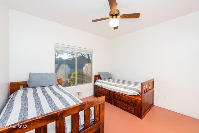 bedroom with a ceiling fan