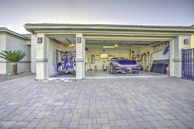 13517 N Heritage Gateway Ave, Marana, AZ 85658 - garage with decorative driveway