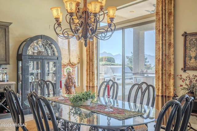 dining area with a notable chandelier