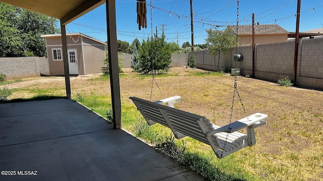 1785 Camilla Cir, Safford, AZ 85546 - view of yard with a patio area