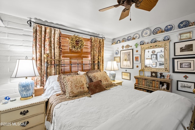 bedroom with a ceiling fan