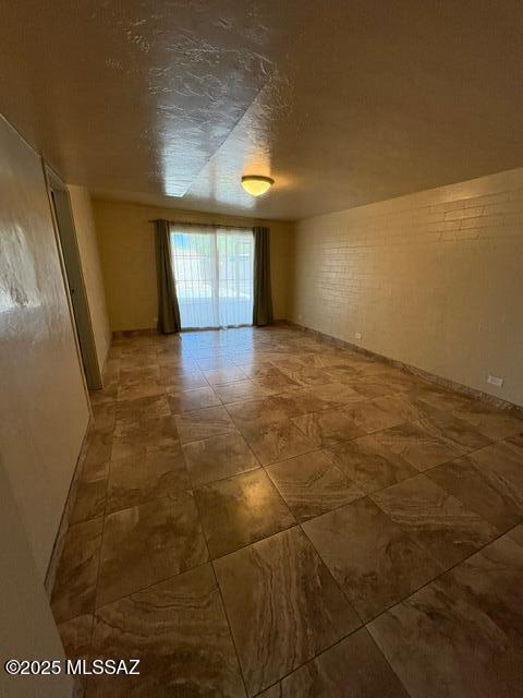 302 W Aragon Rd, Tucson, AZ 85756 - view of unfurnished room