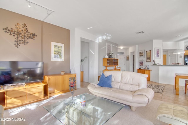 4621 S Pinnacle Peak Dr, Green Valley, AZ 85622 - living room with track lighting