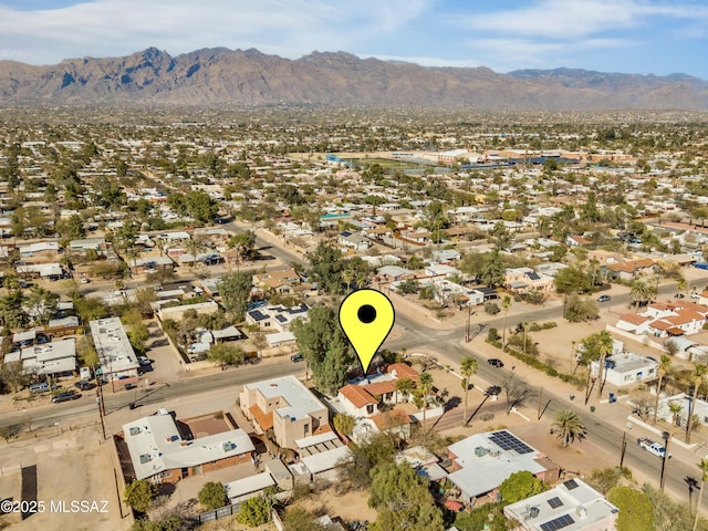 birds eye view of property featuring a residential view and a mountain view