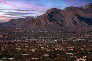 Listing photo 2 for 5171 W Monte Carlo Dr Unit 42, Tucson AZ 85745