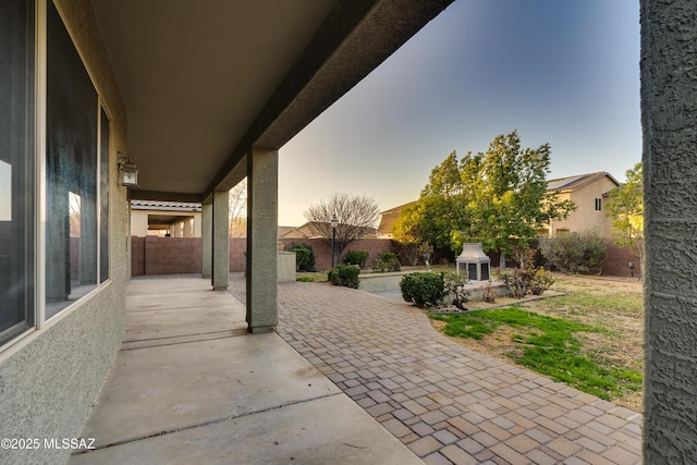 1091 E Empire Canyon Ln, Sahuarita, AZ 85629 - view of patio with a fenced backyard