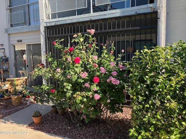 exterior space with fence