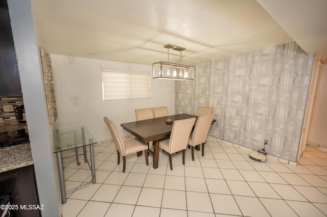 2724 N Green Pl, Nogales, AZ 85621 - dining space featuring light tile patterned flooring