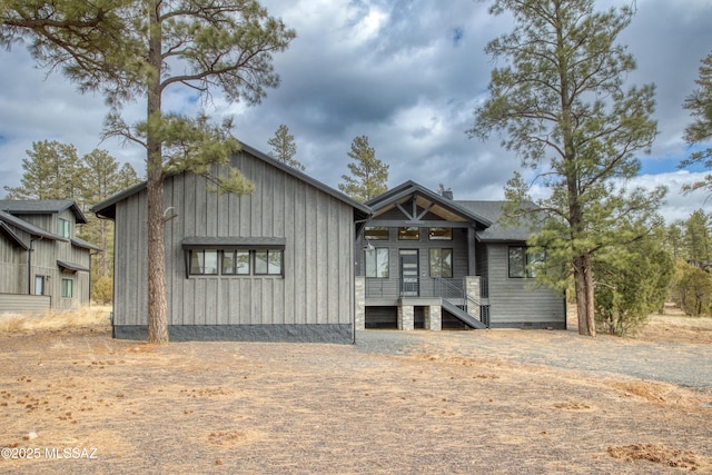 view of front facade with french doors